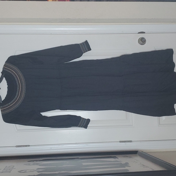 Universal Thread DRESS - Picture 2 of 10